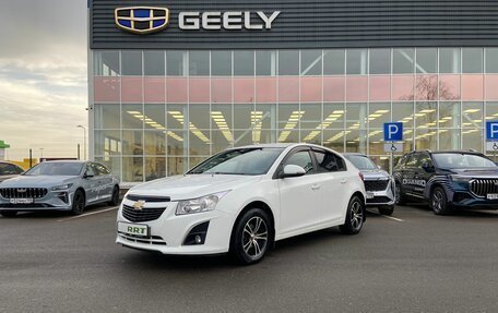 Chevrolet Cruze II, 2014 год, 1 049 000 рублей, 2 фотография