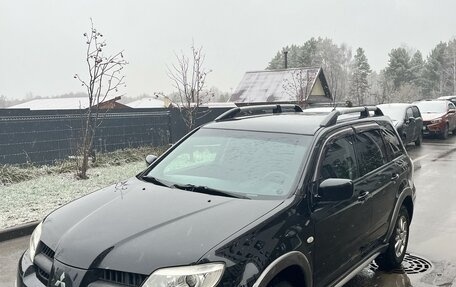 Mitsubishi Outlander III рестайлинг 3, 2005 год, 970 000 рублей, 11 фотография