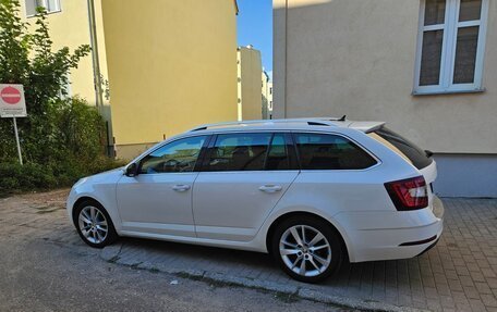 Skoda Octavia, 2019 год, 1 790 000 рублей, 2 фотография