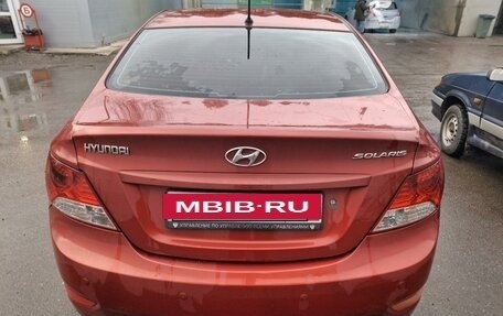 Hyundai Solaris II рестайлинг, 2011 год, 900 000 рублей, 6 фотография