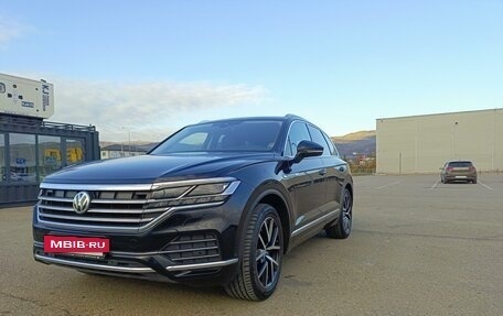 Volkswagen Touareg III, 2018 год, 6 500 000 рублей, 3 фотография