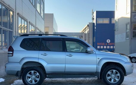 Toyota Land Cruiser Prado 120 рестайлинг, 2006 год, 1 960 000 рублей, 6 фотография