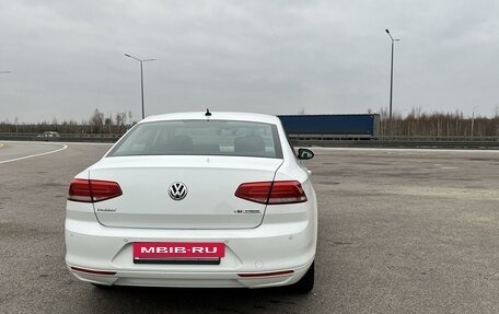 Volkswagen Passat B8 рестайлинг, 2017 год, 1 700 000 рублей, 14 фотография