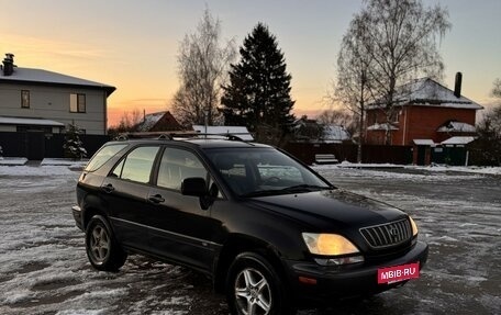 Lexus RX IV рестайлинг, 2002 год, 800 000 рублей, 2 фотография