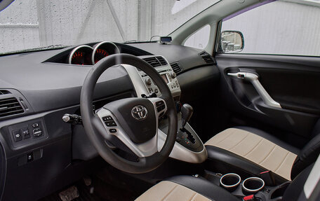 Toyota Verso I, 2011 год, 1 090 000 рублей, 10 фотография