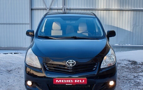 Toyota Verso I, 2011 год, 1 090 000 рублей, 2 фотография