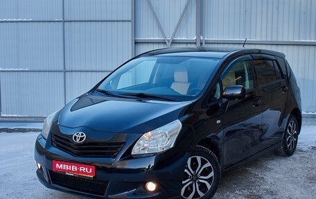 Toyota Verso I, 2011 год, 1 090 000 рублей, 1 фотография