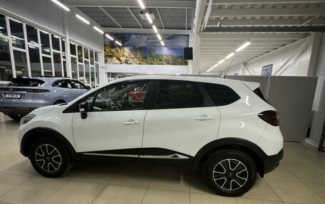 Renault Kaptur I рестайлинг, 2017 год, 1 522 000 рублей, 7 фотография