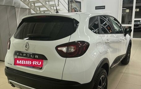 Renault Kaptur I рестайлинг, 2017 год, 1 522 000 рублей, 11 фотография