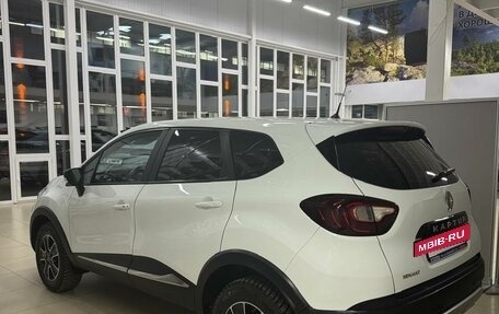 Renault Kaptur I рестайлинг, 2017 год, 1 522 000 рублей, 8 фотография