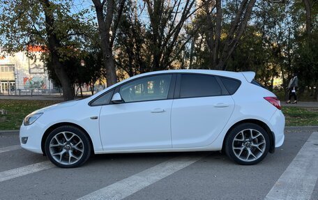 Opel Astra J, 2011 год, 835 000 рублей, 2 фотография