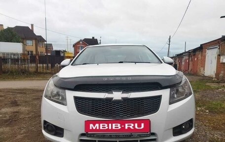 Chevrolet Cruze II, 2012 год, 700 000 рублей, 2 фотография