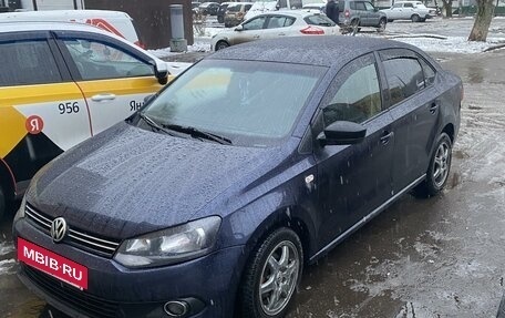 Volkswagen Polo VI (EU Market), 2010 год, 525 000 рублей, 2 фотография