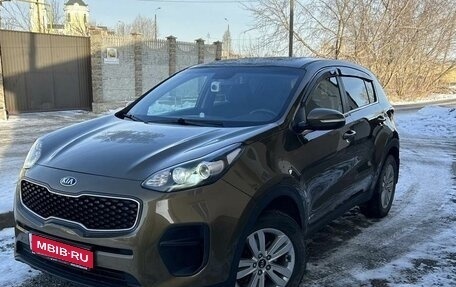 KIA Sportage IV рестайлинг, 2017 год, 1 880 000 рублей, 2 фотография