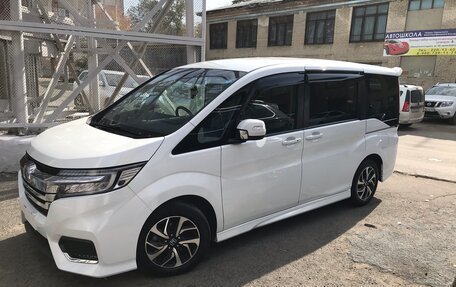 Honda Stepwgn IV, 2017 год, 2 950 000 рублей, 6 фотография