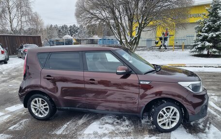 KIA Soul II рестайлинг, 2018 год, 1 560 000 рублей, 8 фотография