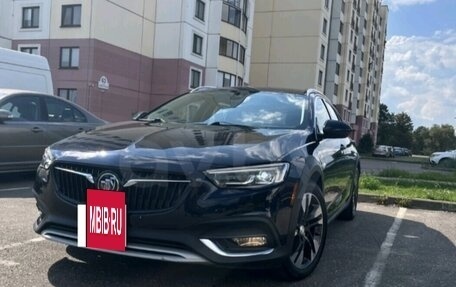 Buick Regal VI, 2018 год, 4 100 000 рублей, 2 фотография