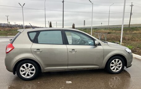 KIA cee'd I рестайлинг, 2010 год, 800 000 рублей, 3 фотография