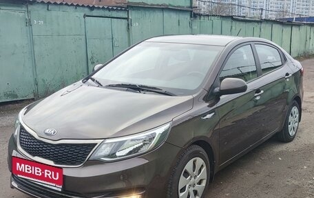 KIA Rio III рестайлинг, 2016 год, 1 700 000 рублей, 24 фотография