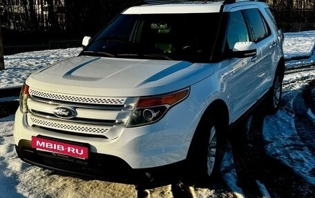 Ford Explorer VI, 2014 год, 2 300 000 рублей, 2 фотография