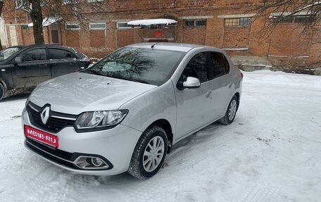 Renault Logan II, 2014 год, 880 000 рублей, 1 фотография