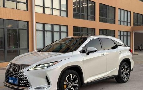 Lexus RX IV рестайлинг, 2022 год, 6 270 000 рублей, 1 фотография