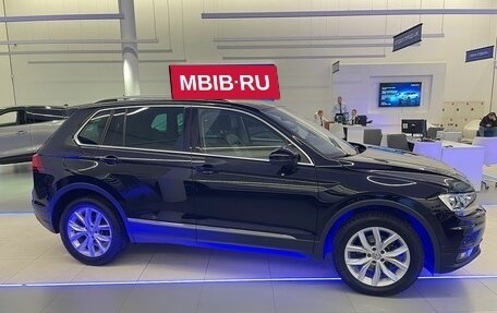 Volkswagen Tiguan II, 2017 год, 2 345 000 рублей, 4 фотография