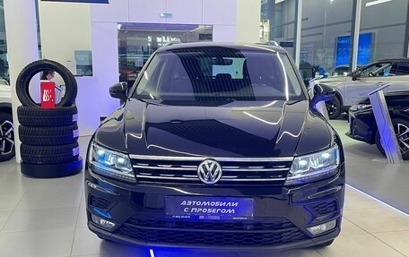 Volkswagen Tiguan II, 2017 год, 2 345 000 рублей, 2 фотография