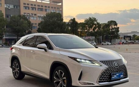 Lexus RX IV рестайлинг, 2022 год, 6 270 000 рублей, 3 фотография