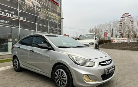 Hyundai Solaris II рестайлинг, 2014 год, 900 000 рублей, 3 фотография