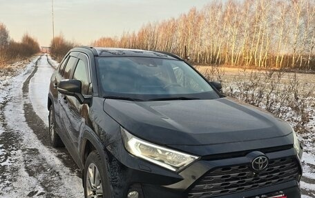 Toyota RAV4, 2019 год, 3 фотография