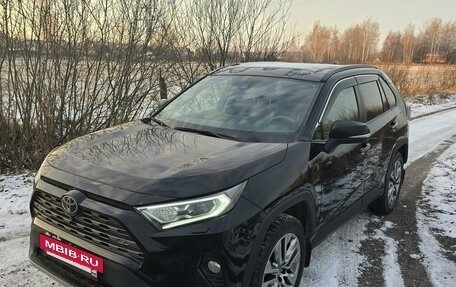 Toyota RAV4, 2019 год, 5 фотография