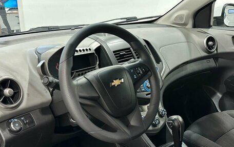 Chevrolet Aveo III, 2014 год, 949 900 рублей, 9 фотография