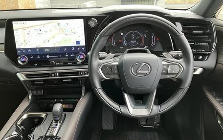 Lexus RX IV рестайлинг, 2023 год, 7 825 000 рублей, 6 фотография