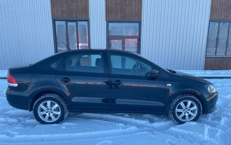 Volkswagen Polo VI (EU Market), 2013 год, 850 000 рублей, 4 фотография