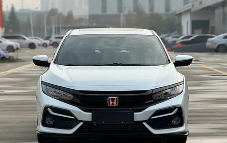 Honda Civic, 2021 год, 1 850 000 рублей, 2 фотография