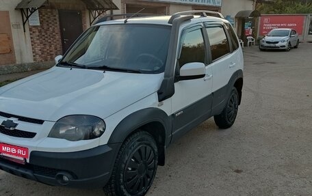 Chevrolet Niva I рестайлинг, 2017 год, 750 000 рублей, 10 фотография