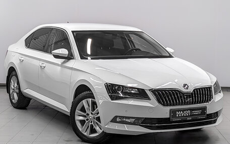 Skoda Superb III рестайлинг, 2019 год, 2 750 000 рублей, 3 фотография