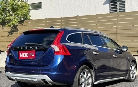 Volvo V60 I, 2013 год, 900 000 рублей, 2 фотография