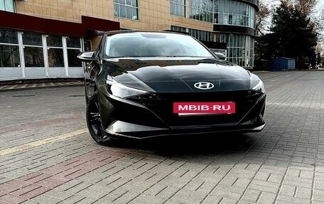 Hyundai Elantra, 2021 год, 2 530 000 рублей, 2 фотография