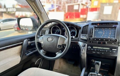 Toyota Land Cruiser 200, 2007 год, 2 680 000 рублей, 14 фотография