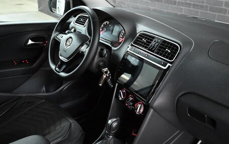 Volkswagen Polo VI (EU Market), 2017 год, 1 340 000 рублей, 15 фотография