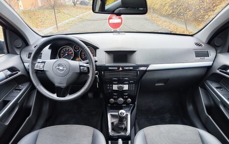 Opel Astra H, 2011 год, 695 000 рублей, 12 фотография