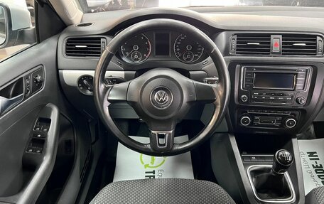 Volkswagen Jetta VI, 2011 год, 875 000 рублей, 11 фотография