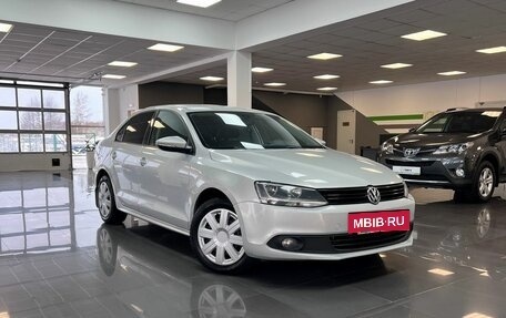 Volkswagen Jetta VI, 2011 год, 875 000 рублей, 5 фотография