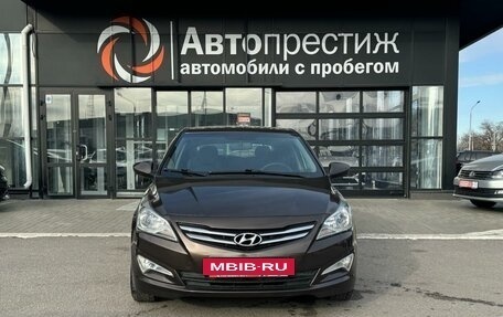 Hyundai Solaris II рестайлинг, 2015 год, 850 000 рублей, 2 фотография