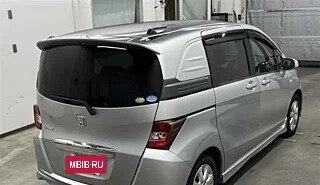 Honda Freed I, 2011 год, 945 000 рублей, 2 фотография