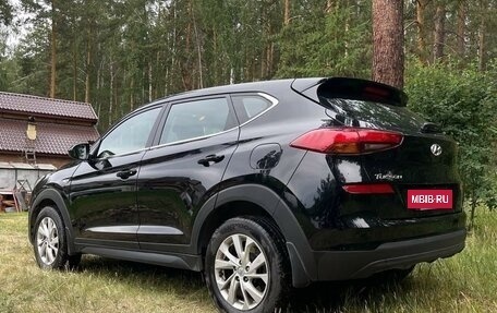 Hyundai Tucson III, 2019 год, 2 250 000 рублей, 2 фотография