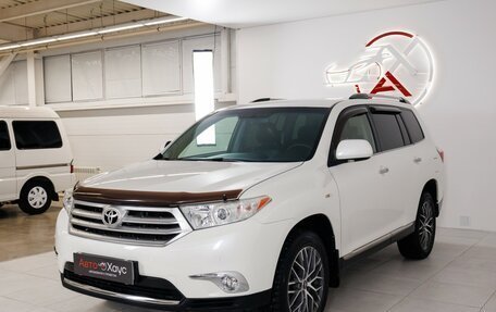 Toyota Highlander III, 2012 год, 2 495 000 рублей, 3 фотография