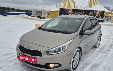 KIA cee'd III, 2012 год, 1 200 000 рублей, 2 фотография